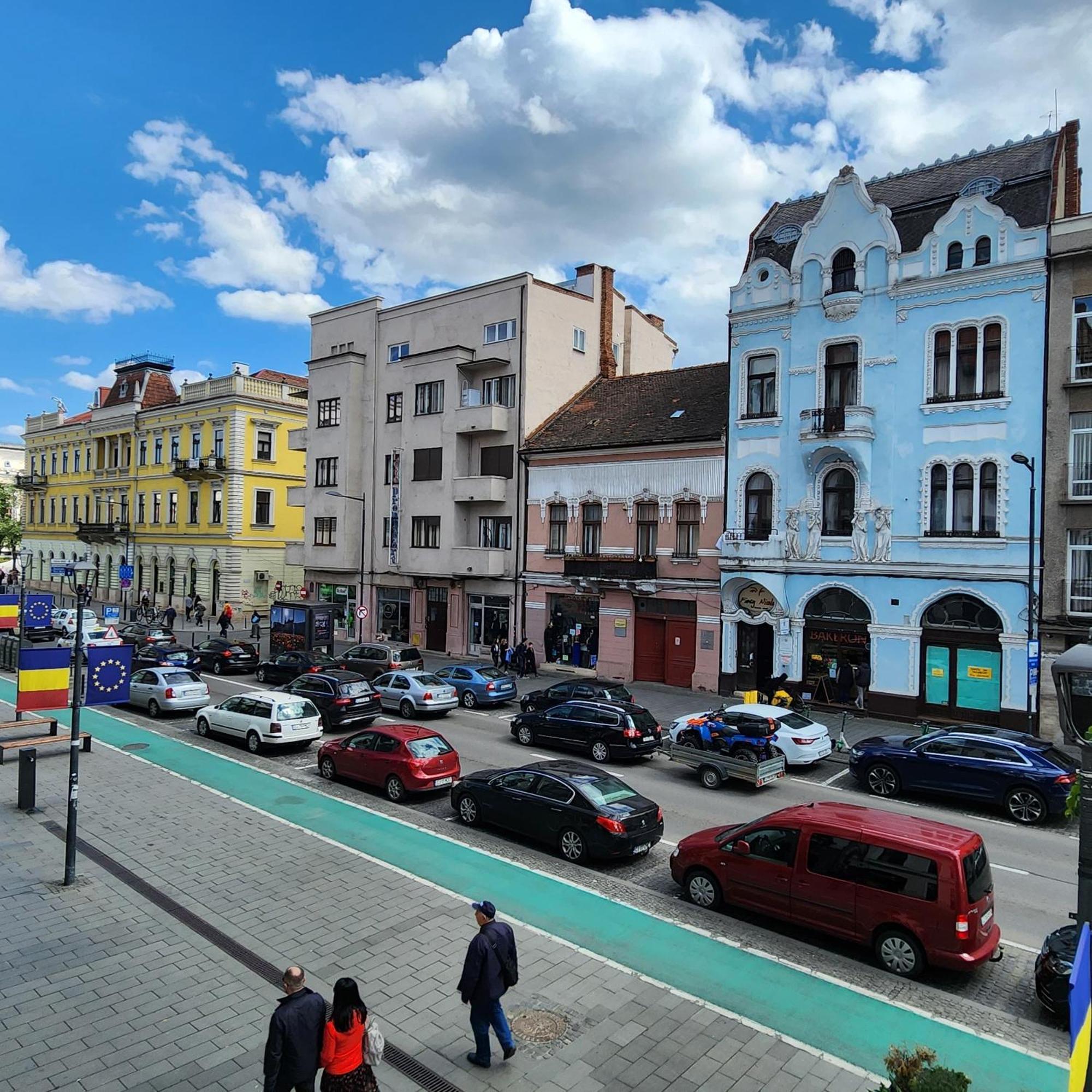 City Center Apartment -M Cluj-Napoca Luaran gambar