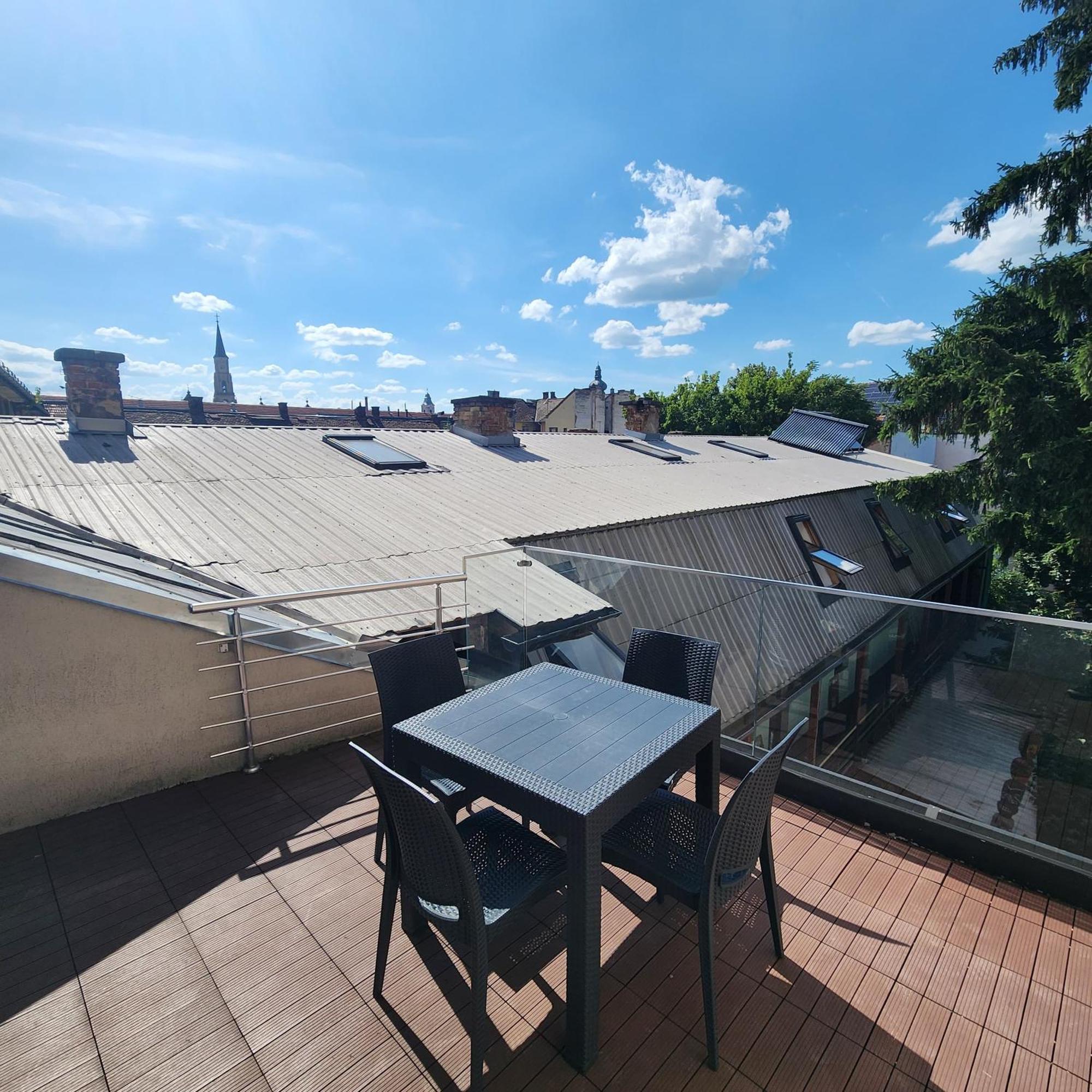 City Center Apartment -M Cluj-Napoca Luaran gambar